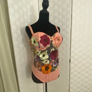 Floral Embroidered Bodysuit (plus size)